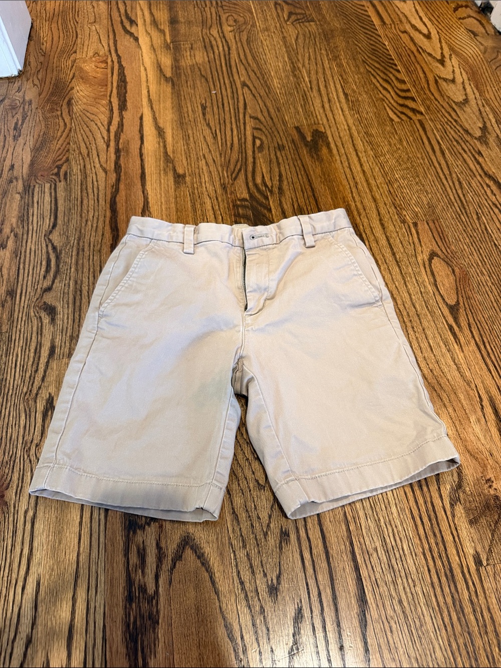 Vineyard vines boys breaker short size 8 khaki